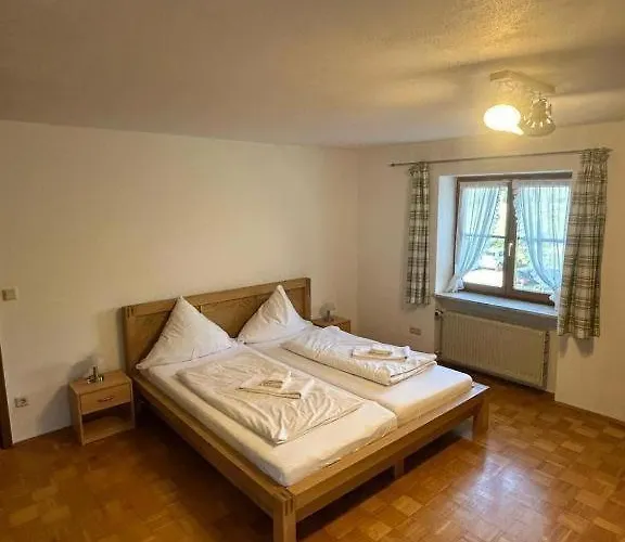 Aujäger Hotel *